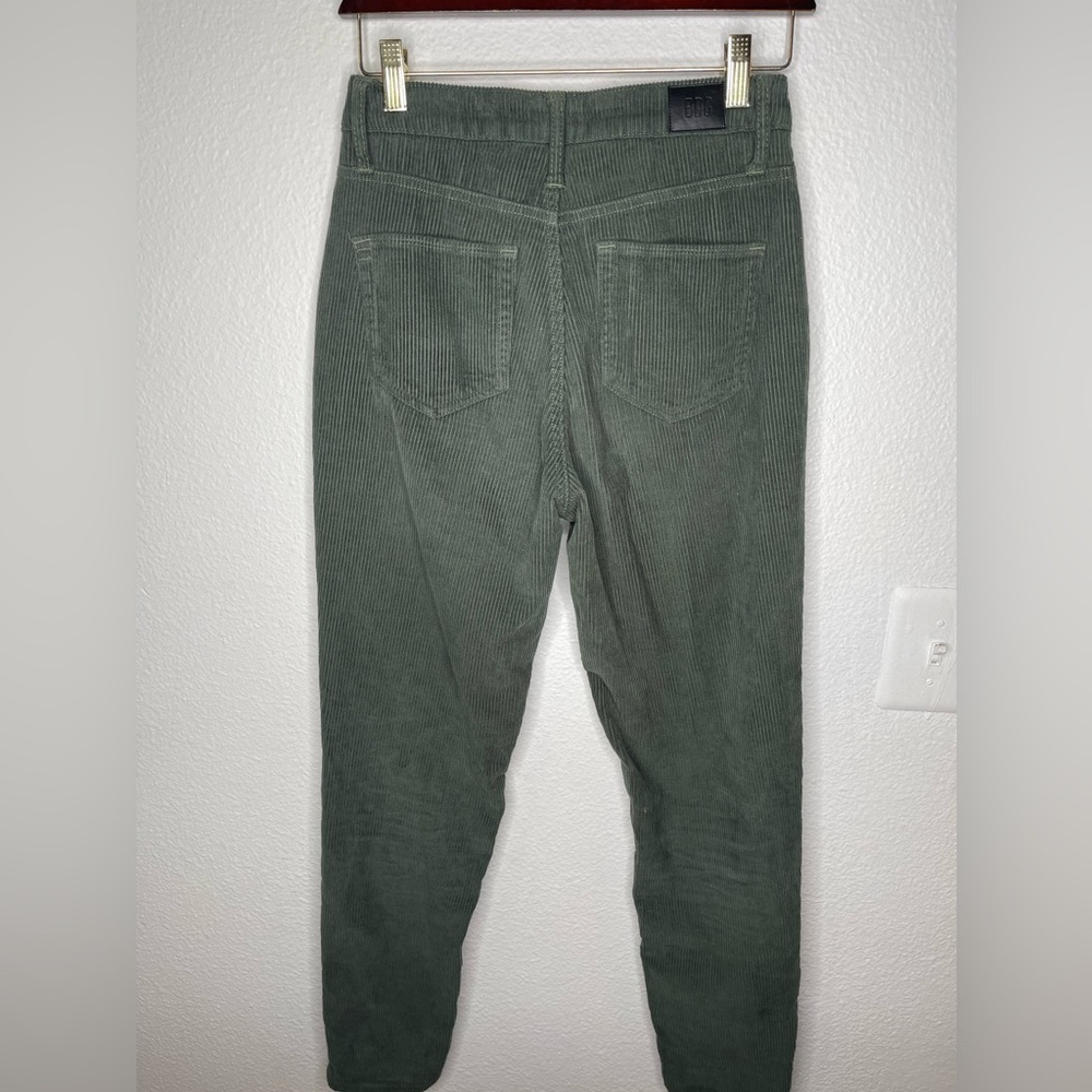 BDG Corduroy Mom High Rise Jeans size 24 - Picture 5 of 9